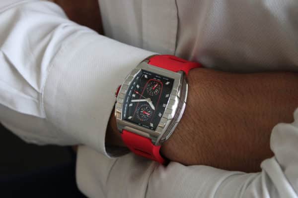 MONTRE SUISSE